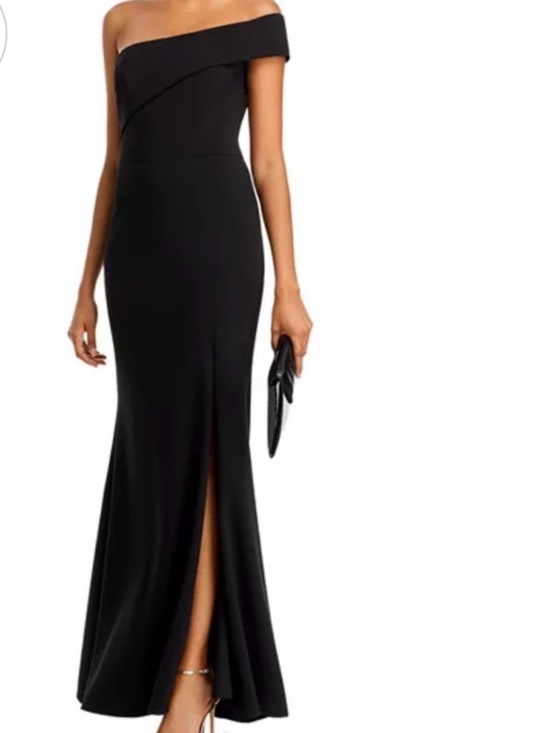 Aqua Dresses & Skirts - Aqua One-Shoulder Black Evening Gown Size 6 NWT